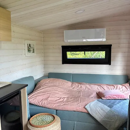 Solhem - Tiny With Sauna On Wheels Kamp alanı